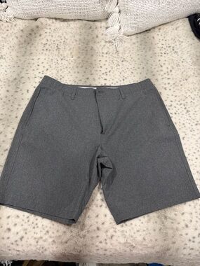 Under Armour Heather Gray Flat-Front Performance Shorts